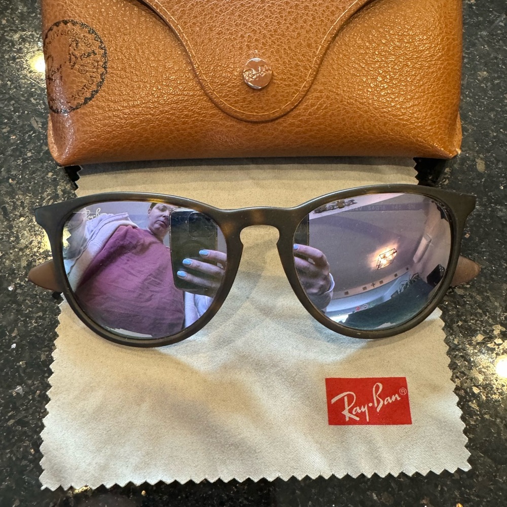 Ray-Ban Brown Sunglasses with Case
